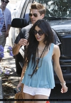 Vanessa Anne Hudgens : TI4U_u1278385748.jpg