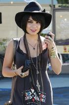 Vanessa Anne Hudgens : vanessa-anne-hudgens-1315159366.jpg