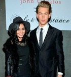 Vanessa Anne Hudgens : vanessa-anne-hudgens-1360229143.jpg