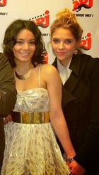 Vanessa Anne Hudgens : vanessa-anne-hudgens-1362639065.jpg