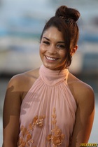 Vanessa Anne Hudgens : vanessa-anne-hudgens-1376846367.jpg