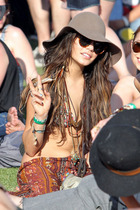 Vanessa Anne Hudgens : vanessa-anne-hudgens-1381950391.jpg