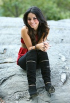 Vanessa Anne Hudgens : vanessa-anne-hudgens-1406902903.jpg