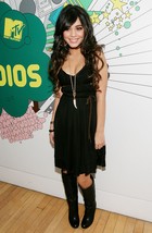 Vanessa Anne Hudgens : vanessa_anne_hudgens_1165278707.jpg