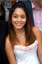 Vanessa Anne Hudgens : vanessa_anne_hudgens_1165464073.jpg