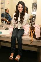 Vanessa Anne Hudgens : vanessa_anne_hudgens_1175383286.jpg