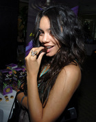 Vanessa Anne Hudgens : vanessa_anne_hudgens_1175383297.jpg