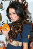 Vanessa Anne Hudgens : vanessa_anne_hudgens_1180616875.jpg