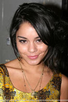 Vanessa Anne Hudgens : vanessa_anne_hudgens_1188333989.jpg