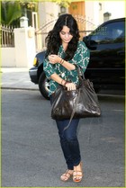 Vanessa Anne Hudgens : vanessa_anne_hudgens_1194586209.jpg