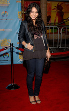 Vanessa Anne Hudgens : vanessa_anne_hudgens_1195684656.jpg