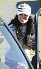 Vanessa Anne Hudgens : vanessa_anne_hudgens_1200759170.jpg