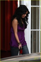 Vanessa Anne Hudgens : vanessa_anne_hudgens_1200928113.jpg