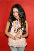 Vanessa Anne Hudgens : vanessa_anne_hudgens_1201116179.jpg