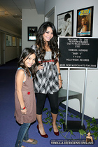 Vanessa Anne Hudgens : vanessa_anne_hudgens_1220539188.jpg