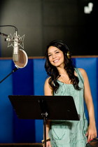 Vanessa Anne Hudgens : vanessa_anne_hudgens_1226220974.jpg