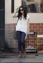 Vanessa Anne Hudgens : vanessa_anne_hudgens_1231961387.jpg