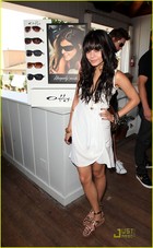 Vanessa Anne Hudgens : vanessa_anne_hudgens_1243660201.jpg