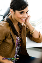 Vanessa Anne Hudgens : vanessa_anne_hudgens_1254152248.jpg