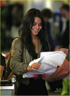 Vanessa Anne Hudgens : vanessa_anne_hudgens_1254156494.jpg