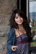 Vanessa Anne Hudgens : vanessa_anne_hudgens_1254427923.jpg