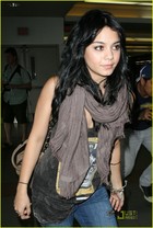 Vanessa Anne Hudgens : vanessa_anne_hudgens_1254473883.jpg