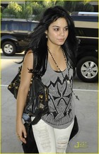 Vanessa Anne Hudgens : vanessa_anne_hudgens_1256792725.jpg