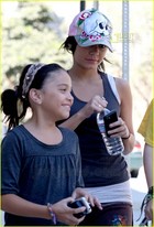 Vanessa Anne Hudgens : vanessa_anne_hudgens_1262721286.jpg