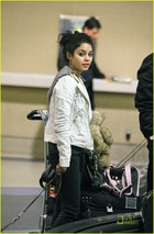 Vanessa Anne Hudgens : vanessa_anne_hudgens_1262737372.jpg