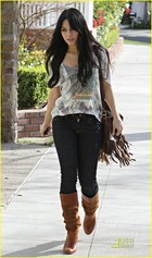 Vanessa Anne Hudgens : vanessa_anne_hudgens_1263164868.jpg