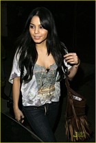 Vanessa Anne Hudgens : vanessa_anne_hudgens_1263164884.jpg