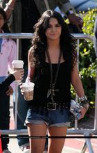 Vanessa Anne Hudgens : vanessa_anne_hudgens_1267889880.jpg