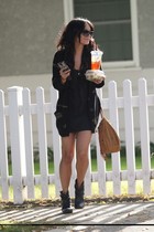 Vanessa Anne Hudgens : vanessa_anne_hudgens_1271795501.jpg