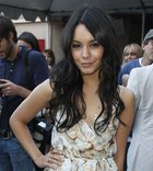 Vanessa Anne Hudgens : vanessa_anne_hudgens_1273538551.jpg