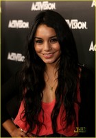 Vanessa Anne Hudgens : vanessa_anne_hudgens_1276673097.jpg