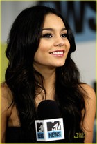 Vanessa Anne Hudgens : vanessa_anne_hudgens_1280293957.jpg