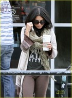 Vanessa Anne Hudgens : vanessa_anne_hudgens_1281620877.jpg
