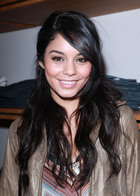 Vanessa Anne Hudgens : vanessa_anne_hudgens_1286329076.jpg