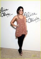 Vanessa Anne Hudgens : vanessa_anne_hudgens_1297810278.jpg