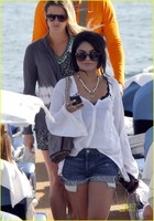 Vanessa Anne Hudgens : vanessa_anne_hudgens_1305660170.jpg