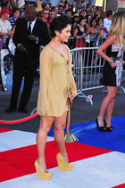 Vanessa Anne Hudgens : vanessa_anne_hudgens_1311178168.jpg