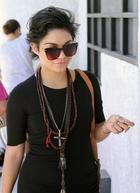 Vanessa Anne Hudgens : vanessa_anne_hudgens_1311202397.jpg