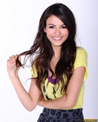 Victoria Justice : victoria-justice-1336618724.jpg