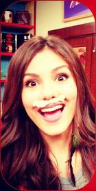 Victoria Justice : victoria-justice-1338858373.jpg