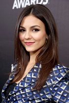 Victoria Justice : victoria-justice-1419785222.jpg