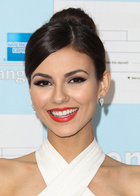 Victoria Justice : victoria-justice-1425501834.jpg