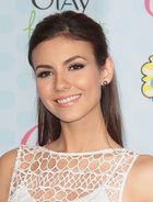 Victoria Justice : victoria-justice-1425501875.jpg