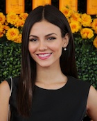 Victoria Justice : victoria-justice-1450041841.jpg