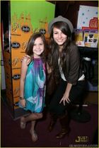 Victoria Justice : victoria_justice_1248053401.jpg