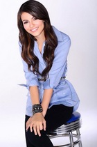 Victoria Justice : victoria_justice_1264277401.jpg